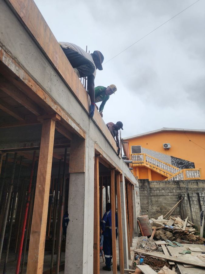 Poutres de chaînage — chantier LCC